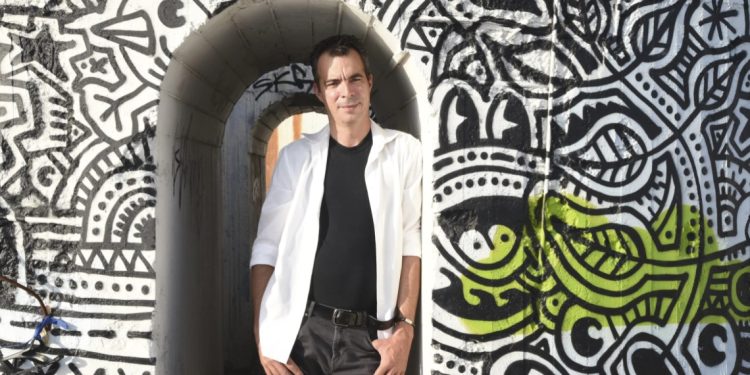 Μιλτιάδης Κολιαδήμας «Βάφτισε Το Όνειρο Ζωή»