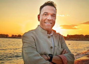 Ποσειδώνας Γιαννόπουλος: «Δέχθηκα ειρωνείες και προσβολές λόγω της παραδοχής της σεξουαλικής μου ταυτότητας»