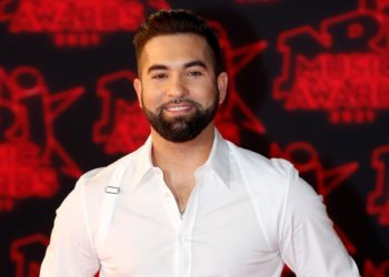 Πυροβόλησαν στο στήθος τον τραγουδιστή Κεντί Ζιράκ