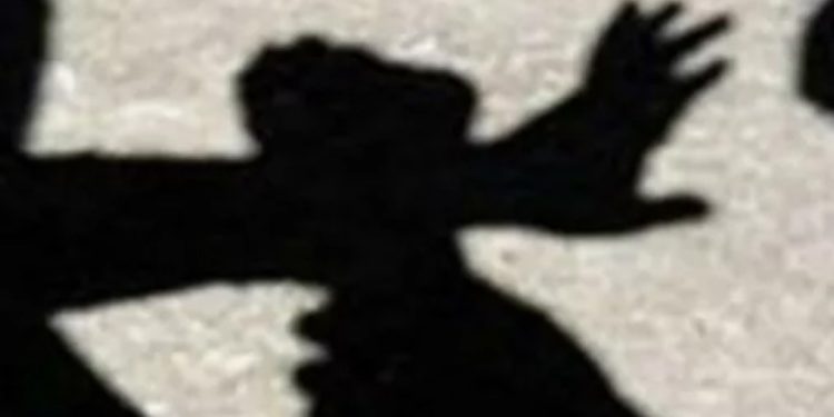 Μπράβοι ξυλοκόπησαν επιχειρηματία στην Πάτρα