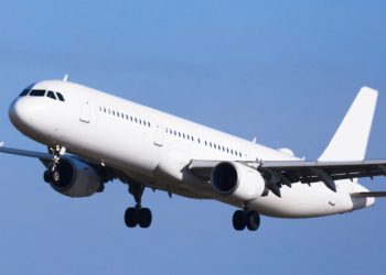 Τρόμος σε πτήση με 179 επιβάτες – Κινητήρας έπιασε φωτιά μετά την απογείωση