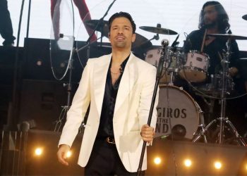 Κωνσταντίνος Αργυρός: Ξεκαθαρίζει αν θα τραγουδήσει στον γάμο του Στέφανου Κασσελάκη