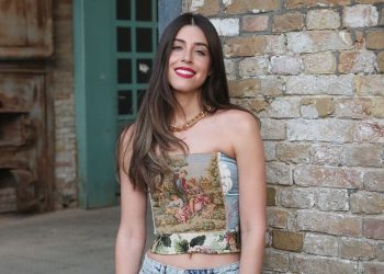 Demy: Απαντά στις φήμες εγκυμοσύνης