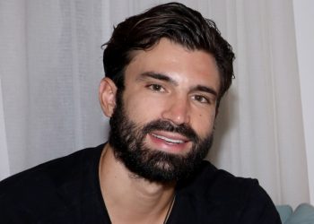 Ηλίας Γκότσης: Δεν μου λείπει η τηλεόραση – Ξέρω ότι θα πάω απλά να κάνω τη «γλάστρα»