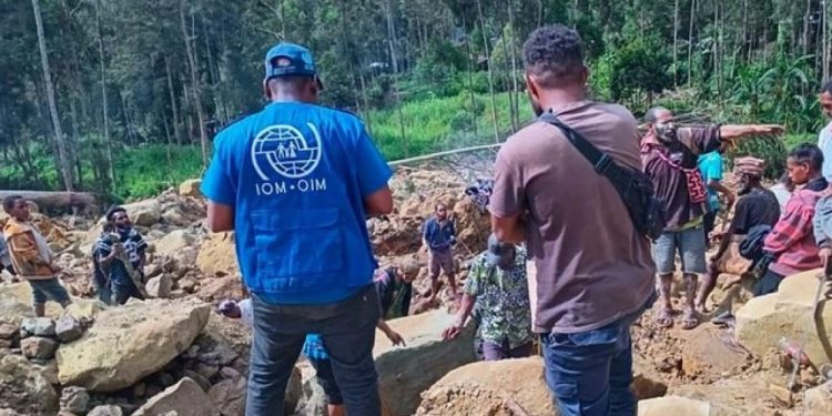 Ν. Γουινέα: Ξεπερνούν τις 2.000 οι άνθρωποι που θάφτηκαν στην τεράστια κατολίσθηση