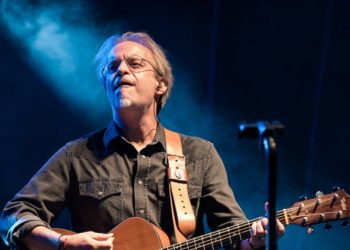 Συναυλία με τον Μίλτο Πασχαλίδη στο Θέατρο Βράχων στις 6 Ιουνίου