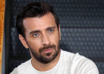 Νέο τραγούδι για τον Θάνο Πετρέλη με τίτλο: «Εγώ Για Σένα Και Εσύ Για Μένα»