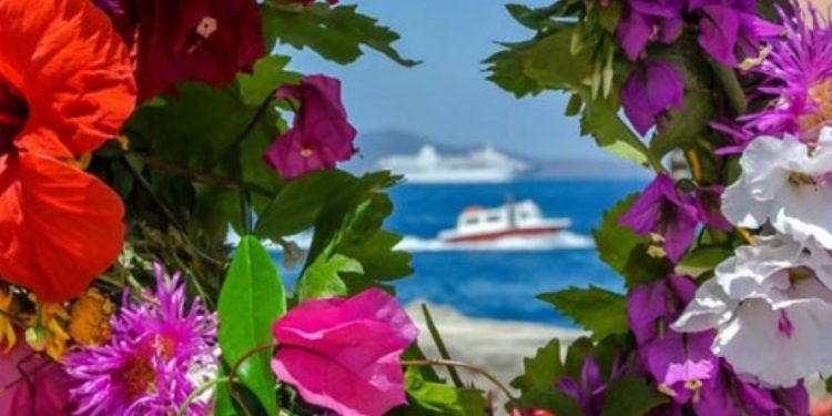 H Finos Film εύχεται καλή και ολάνθιστη  πρωτομαγιά σε όλους!