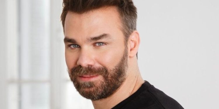 Γιώργος Σαμπάνης: Το νέο του single έχει τίτλο «Ονειροπαρμένος»