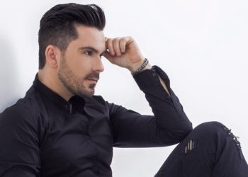 Θανάσης Βασιλάκος: Επιστρέφει δισκογραφικά  με το “Μαζί σου κόλλημα”