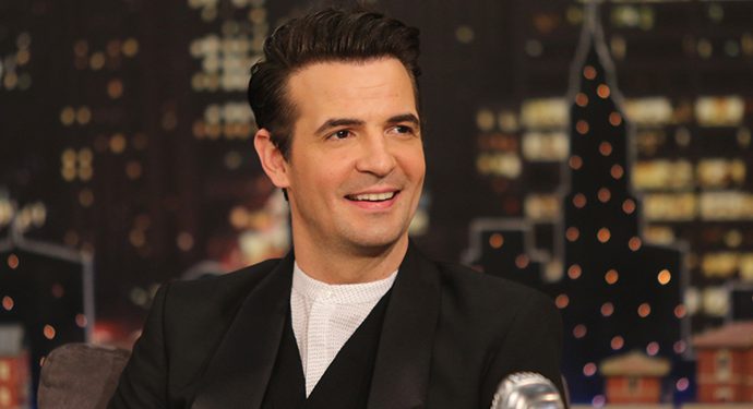 ΝΙΝΟ Ξυπολιτάς: Το νέο του single, «Φίλα Με»