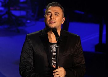 Το νέο τραγούδι του Αντώνη Ρέμου «Αδιάβαστα Μηνύματα»