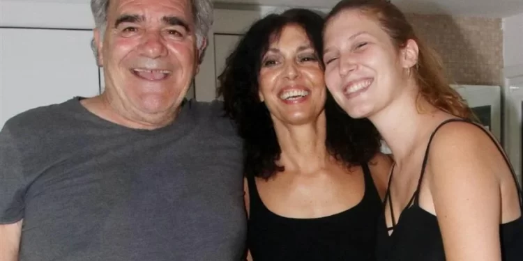 Δήμητρα Παπαδήμα – Γιάννης Μποσταντζόγλου: «Μας χώρισαν προβλήματα οικονομικής φύσης»