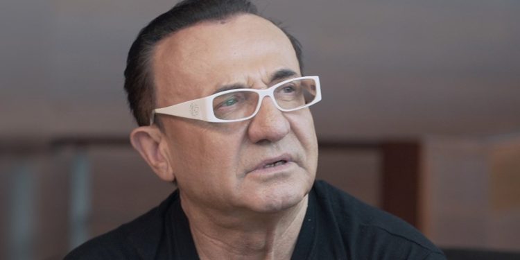 «Block» από τον Λευτέρη Πανταζή