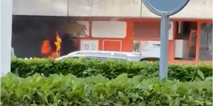 Ελβετία: Έκρηξη σε υπόγειο πάρκινγκ