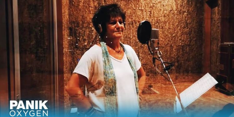 Φωτεινή Βελεσιώτου – «Το Μινόρε Της Αυγής»