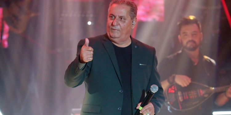 Ζαφείρης Μελάς – «Ρήγμα»