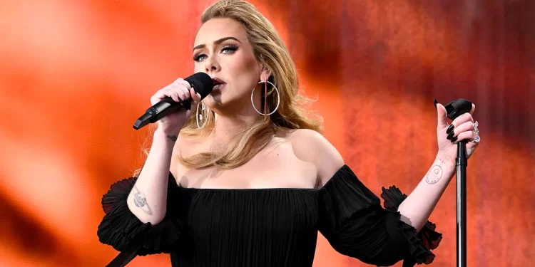 Ένα «μεγάλο» διάλειμμα για την Adele