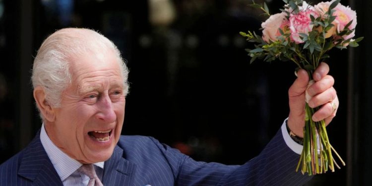 Ο βασιλιάς Κάρολος Γ’ λανσάρει το δικό του άρωμα