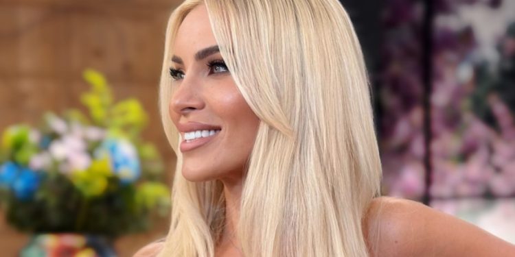 Κατερίνα Καινούργιο: Με άκρως ρομαντική διάθεση στην Αντίπαρο