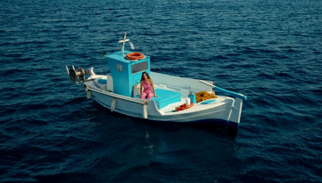 Αχ, Θάλασσα: Το νέο βίντεο της Μαρίνας Σάττι ρίχνει φως σε μια «ξεχασμένη» τραγωδία