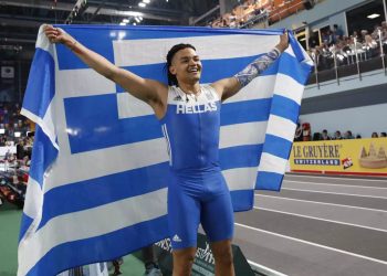 Εμμανουήλ Καραλής: Χρυσή αποθέωση στα social media για τον ιπτάμενο Manolo 