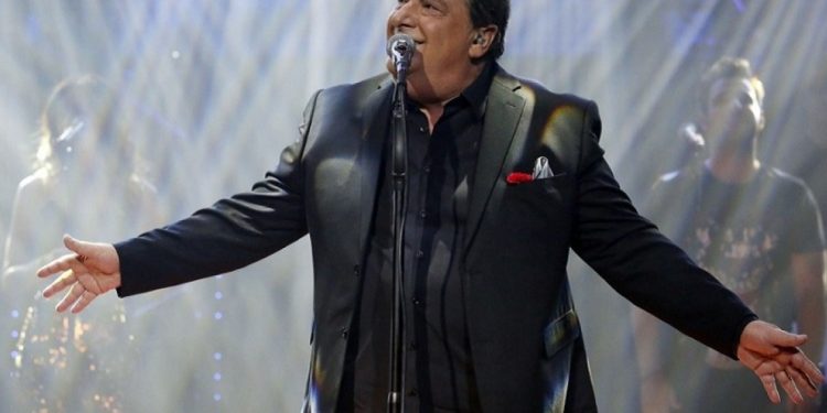 Η βιογραφία του Βασίλη Καρρά