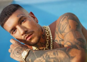 Έξαλλος ο Snik: «Ντροπή τους, να ερχόμαστε εδώ να δώσουμε τα λεφτά μας και να φέρονται έτσι»