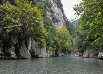 Αχέροντας: Μια βόλτα στις μυθικές Πύλες του Άδη και του κάτω κόσμου