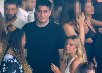 Γιώργος Κακοσαίος: Στα μπουζούκια με εντυπωσιακή ξανθιά συνοδό