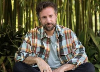 Κωστής Μαραβέγιας: Ακύρωσε εμφανίσεις του λόγω πένθους