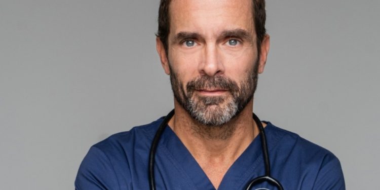 Ο «Γιατρός» επιστρέφει στον Alpha με νέα συναρπαστικά επεισόδια