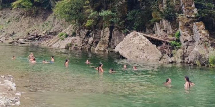 Μετέωρα: Η μοναδική παραλία σε υψόμετρο 1.000 μέτρων!