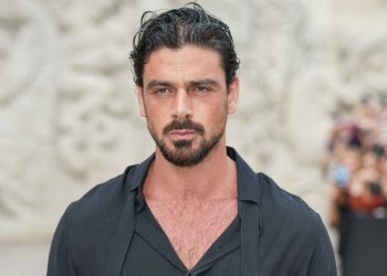 Michele Morrone στη Μύκονο: Αναστάτωσε τον γυναικείο πληθυσμό