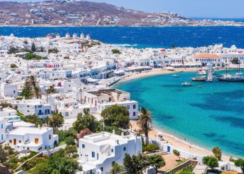 Μύκονος: Το εξωπραγματικό ποσό που ξόδεψε ζευγάρι για μία εβδομάδα