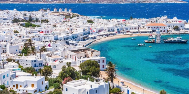 Μύκονος: Το εξωπραγματικό ποσό που ξόδεψε ζευγάρι για μία εβδομάδα