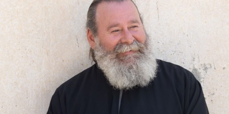 Κωστής Σαββιδάκης: «Δεν έχω νιώσει ποτέ ότι με έχει παρατήσει ο Θεός»