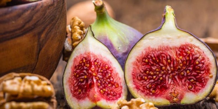 Πύργος: Έφαγε… 150 σύκα και κατέληξε στο νοσοκομείο