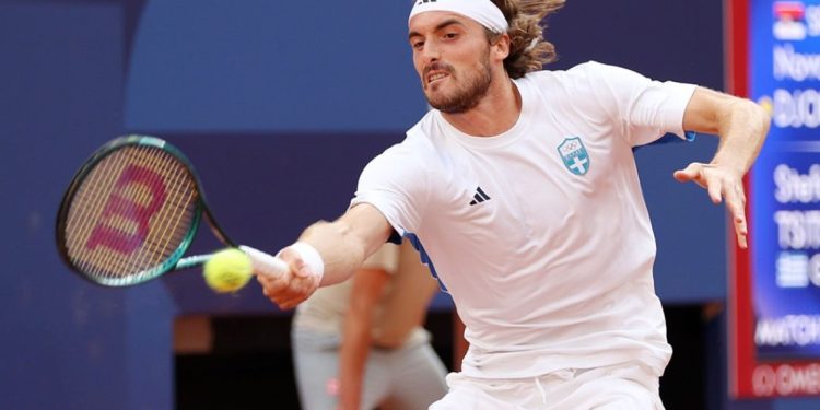 Τσιτσιπάς: «Μαλώνουν συνεχώς και μπροστά σε όλους», λέει για τους γονείς του