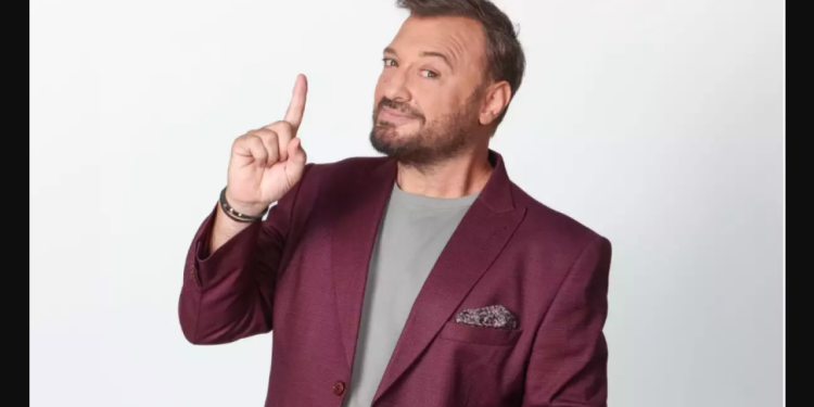 Ο Χρήστος Φερεντίνος «επιστρέφει» με το Still Standing 