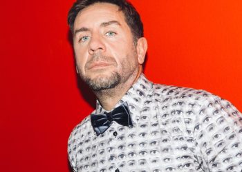 Ο Γιώργος Μαζωνάκης έδωσε το παρών στο πάρτι της Panik Records.