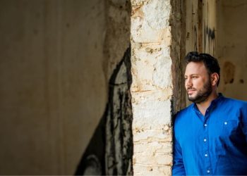 Ο Αλέξης Ιατρίδης μιλάει για το νέο του τραγούδι “Σ΄Aγαπώ” στο evitanews.gr