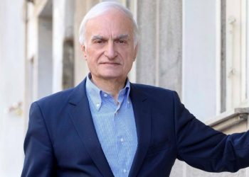 Τι λέει ο γιος του Μανώλη Μαυρομμάτη για την υγεία του