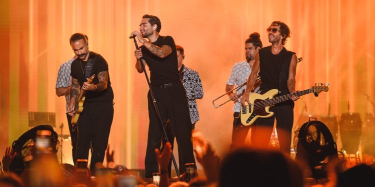 ΜΕΛΙSSES: Γιόρτασαν τα 15 χρόνια τους  με μια φαντασμαγορική συναυλία  – «Μάγεψαν» 20.000 θεατές