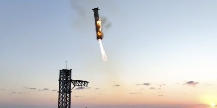 SpaceX: Η συγκλονιστική προσγείωση που έγινε viral (video)