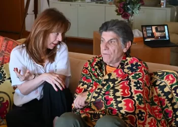 Γιάννης Μπέζος και Δήμητρα Παπαδοπούλου, έκαναν reunion στους «Απαράδεκτους» (video)