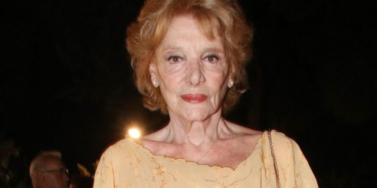 Μάρω Κοντού: «Με είδα στον καθρέφτη και δεν μου φαίνεται ότι είμαι 90»