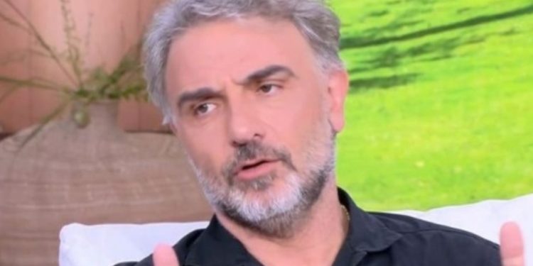 Φάνης Μουρατίδης: «Δεν έχω καλή σχέση με τα χρήματα»