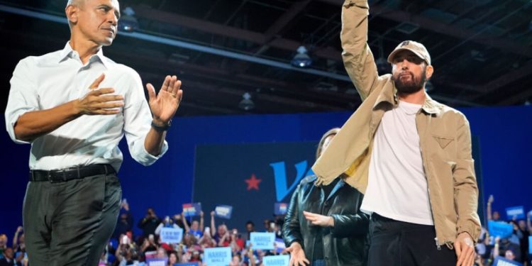 ΗΠΑ: Ο Ομπάμα έγινε… Έμινεμ και ράπαρε το «Lose Yourself»