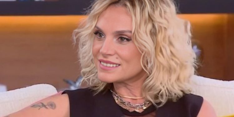 Ελεωνόρα Ζουγανέλη: «Ο έρωτας είναι σημαντικός για εμένα αναζωογονεί τις ορμόνες»